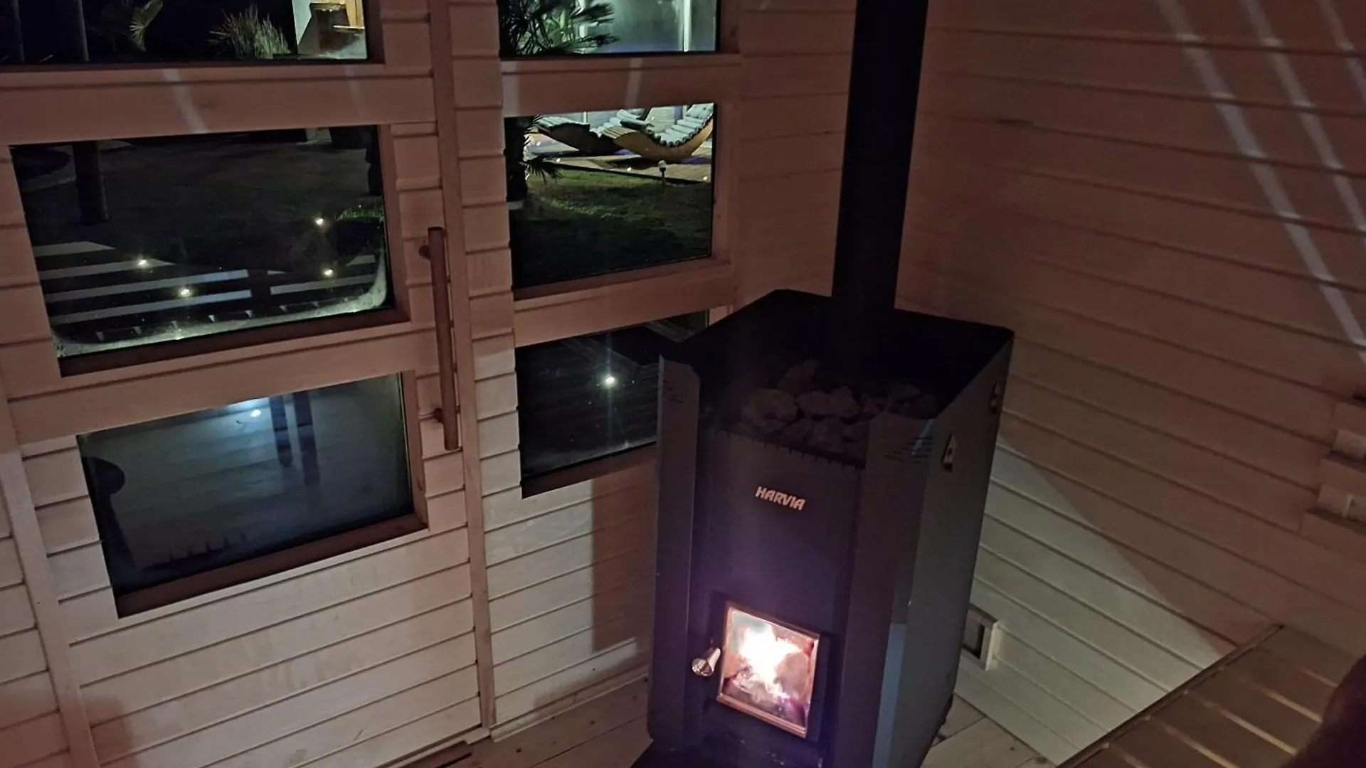 Гостевой дом Le13Depic, Gite, Spa, Sauna, Piscine, Massage, Repas, Adult Only Saint-Romain-le-Puy